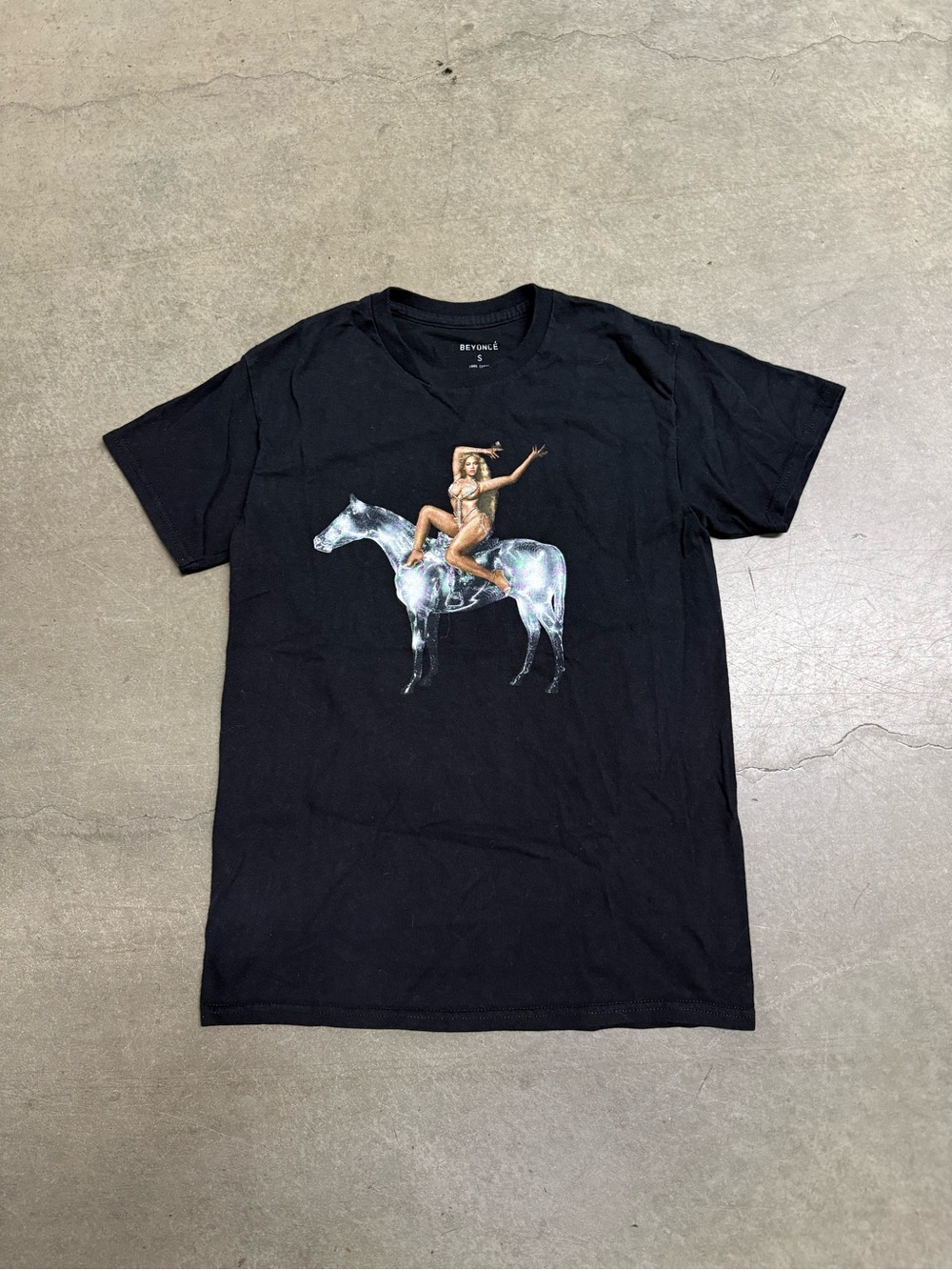 Beyonce Renaissance 2023 Tour Merch Horse Pose 3 Graphic T-Shirt Adult Small